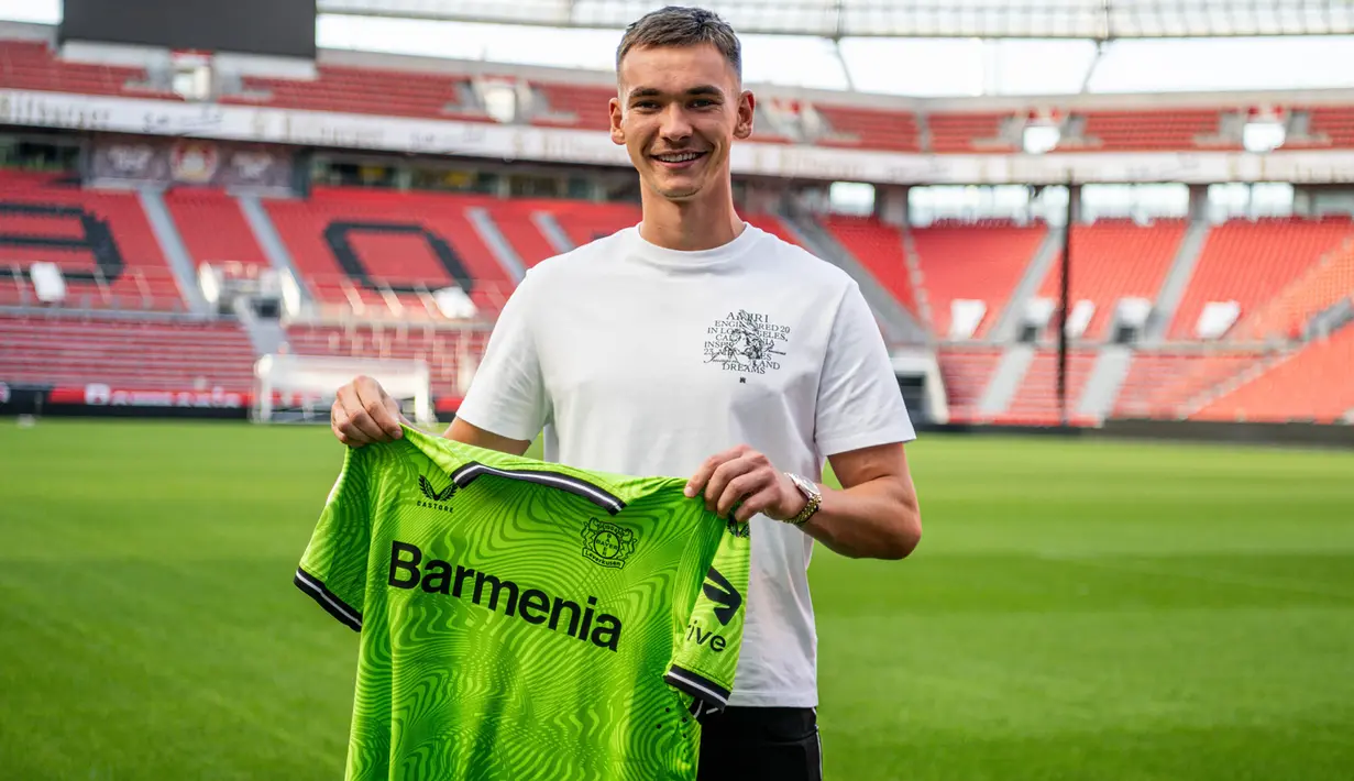 Sejak dipromosikan ke tim utama Manchester United dari tim U-21 pada awal musim 2022/2023, namun tak sekalipun Matej Kovar, kiper asal Republik Ceska mendapatkan menit bermain di Liga Inggris. Ia akhirnya memilih hengkang ke Bayer Leverkusen pada awal musim 2023/2024 yang mengontraknya hingga 30 Juni 2027 dengan nilai transfer 5 juta euro. (bayer04.de)