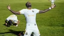 Striker Bhayangkara FC, Bernard Henry Doumbia. (Bhayangkara FC)