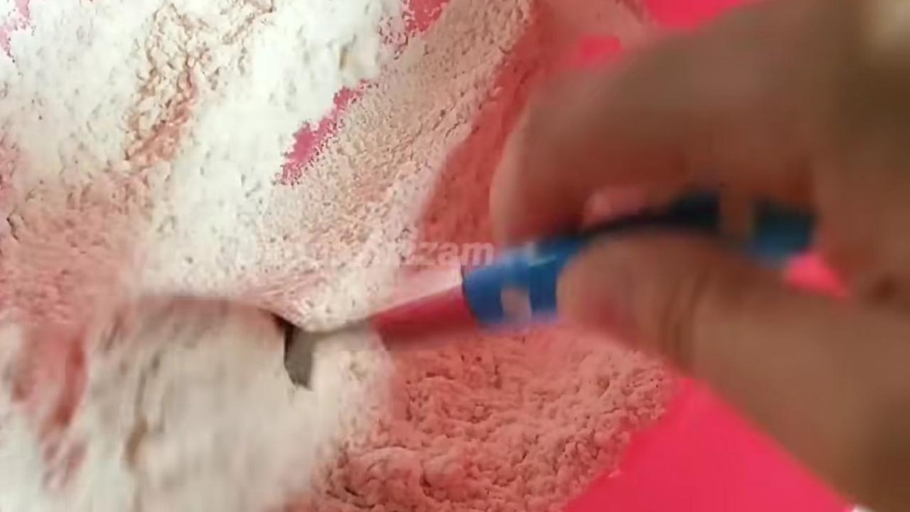 Siapkan Bahan Tepung dengan Takaran Tepat