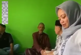 Pernikahan Intan dan Suaminya yang Ternyata Perempuan (Tangkapan Layar Lukislisan)