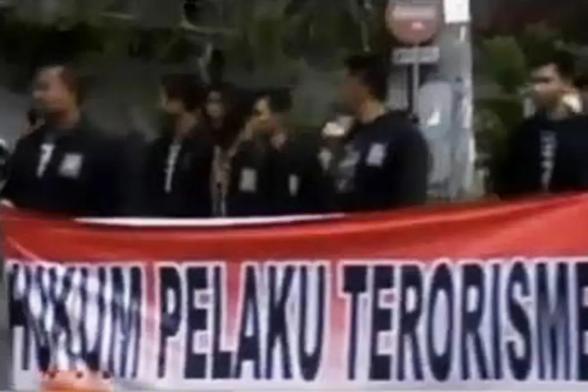 Warga Solo Kecam Terorisme