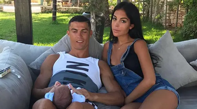 Cristiano Ronaldo dan Georgina Rodriguez (Instagram/cristiano)