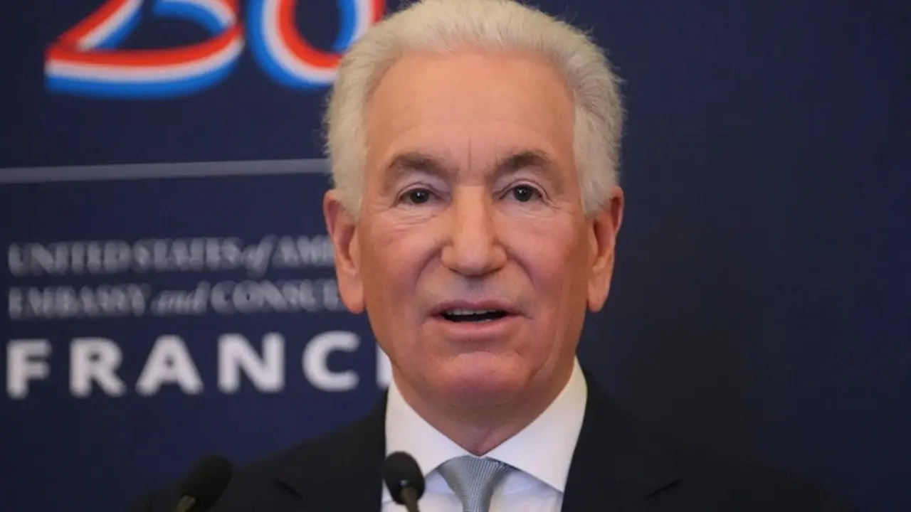 Duta Besar Amerika Serikat untuk Prancis Charles Kushner.