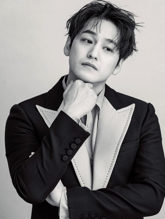 Kim Bum pernah mengambil jurusan teater dan film di Chung-Ang University. (FOTO: instagram.com/k.kbeom)