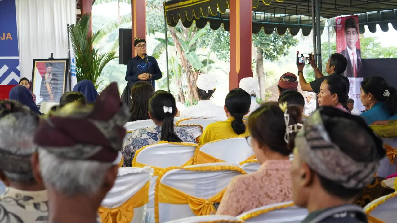 Badan Perlindungan Pekerja Migran Indonesia (BP2MI) melakukan sosialisasi terkait penempatan dan pelindungan Pekerja Migran Indonesia (PMI) kepada masyarakat pedesaan di Bali.