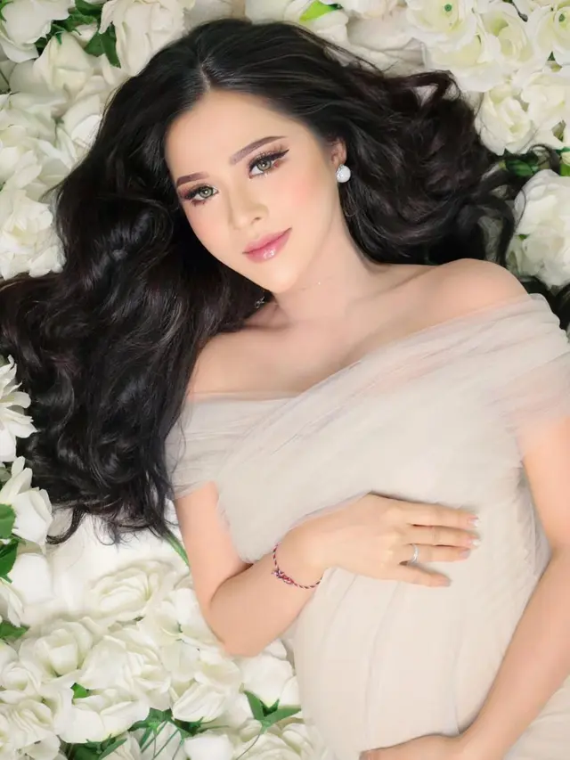Bella Bonita ngidam aneh saat hamil (Sumber: Instagram/@bellabonita_r.a)