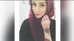 Wanita yang telah 2 tahun memeluk agama Islam ini memiliki banyak tato di tubuhnya. Ia bertato saat usia 15 tahun sebelum memeluk Islam.