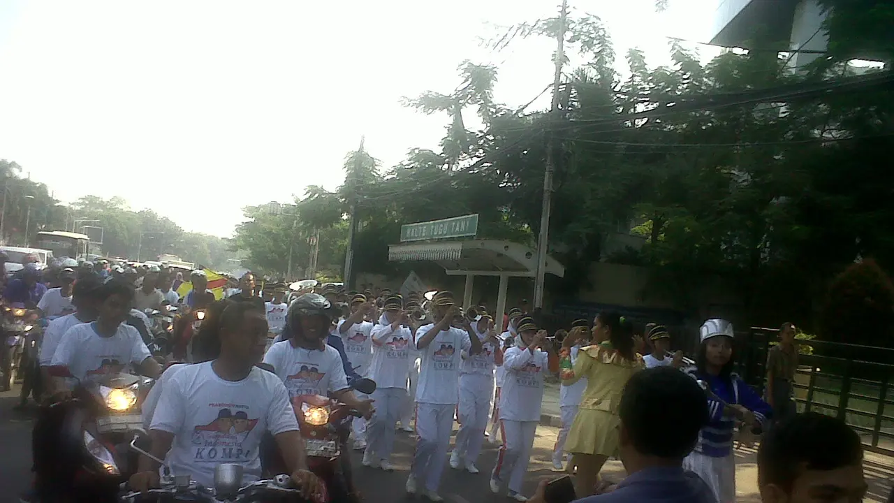 Relawan Prabowo-Hatta Pawai, Kawasan Tugu Tani Jakpus Macet