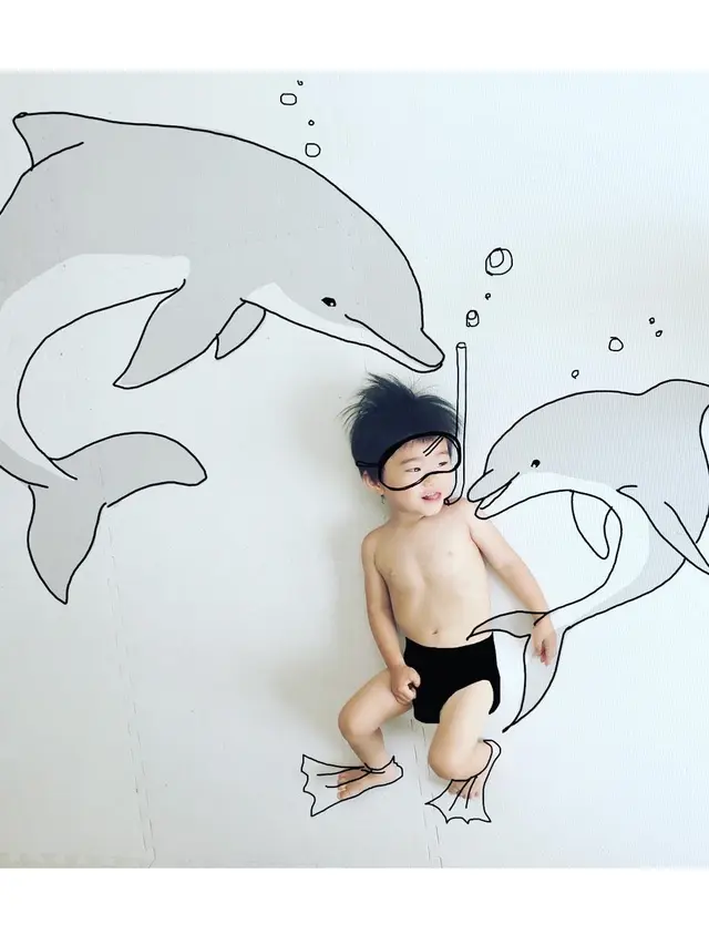Kreatif Abis, Bapak Ini Sketsa Foto Anak Jadi Bentuk Anime