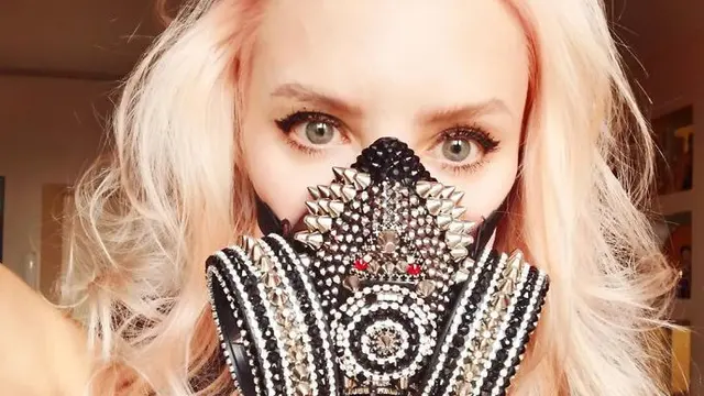 8 Desain Masker Ini Tak Biasa, Bikin Bengong
