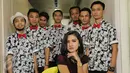 Judul-judul lagu yang mereka luncurkan pun banyak menggunakan istilah rumah sakit. Sebut saja Tiga Kali Sehari, Bius Aku, Obat Galau hingga Suntik Cinta. (Liputan6.com/Endang Mulyana)