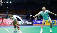 Ganda putra Indonesia Fajar Alfian/Muhammad Shohibul Fikri&nbsp;lolos ke babak 16 besar Korea Open 2025.&nbsp;Fajar/Fikri menyingkirkan&nbsp;Nur Mohd A. Ayub Azriyn/Tan Wee Kiong asal Malaysia 21-18 dan 21-12 di Suwon Gymnasium, Selasa (23/9).&nbsp;(foto: PBSI)