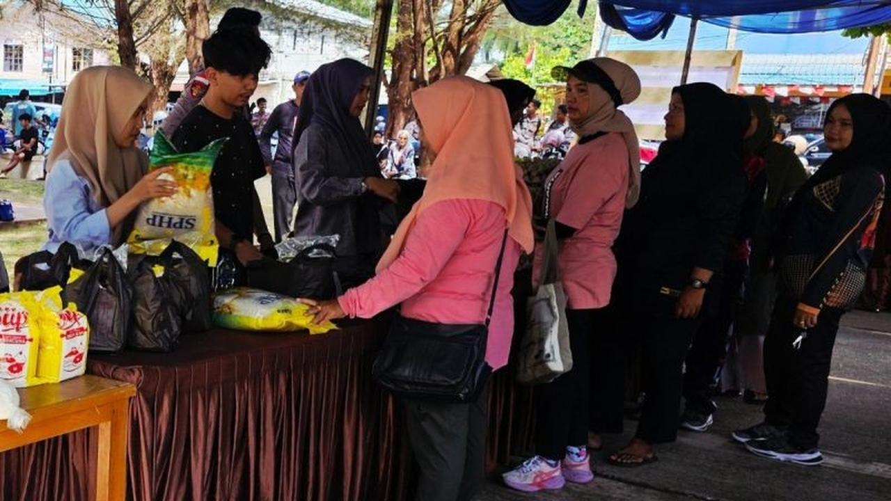 Gerakan Pangan Murah Natuna: Stabilkan Harga di Perbatasan, Warga Hemat Hingga Rp8.000 per Item!