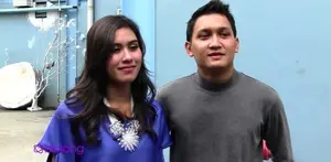 Hubungan asmara Syahnaz Sadiqah dan Juan Christian sering diwarnai dengan candaan mereka. Terkadang Syahnaz pun merasa geli, saat Juan melakukan hal-hal romantis untuknya.