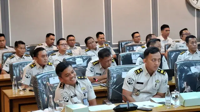 Ketua Komisi XIII DPR Cecar Staf Lapas Cibinong, Soroti soal Asal-usul 13 Rumah Dinas