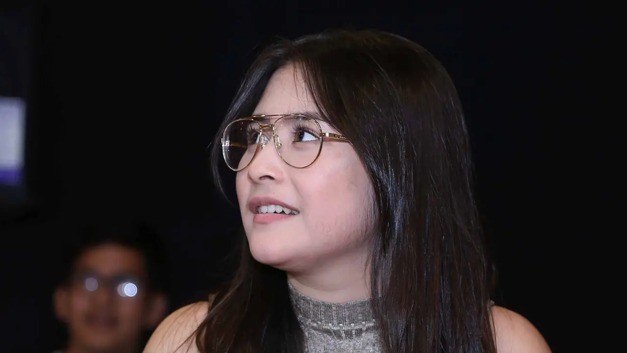 [Bintang] Prilly Latuconsina