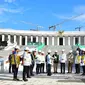 Presiden Republik Indonesia (RI) Joko Widodo didampingi sejumlah menteri meninjau progres pembangunan Ibu Kota Nusantara (IKN) di Kabupaten Penajam Paser Utara, Kalimantan Timur.