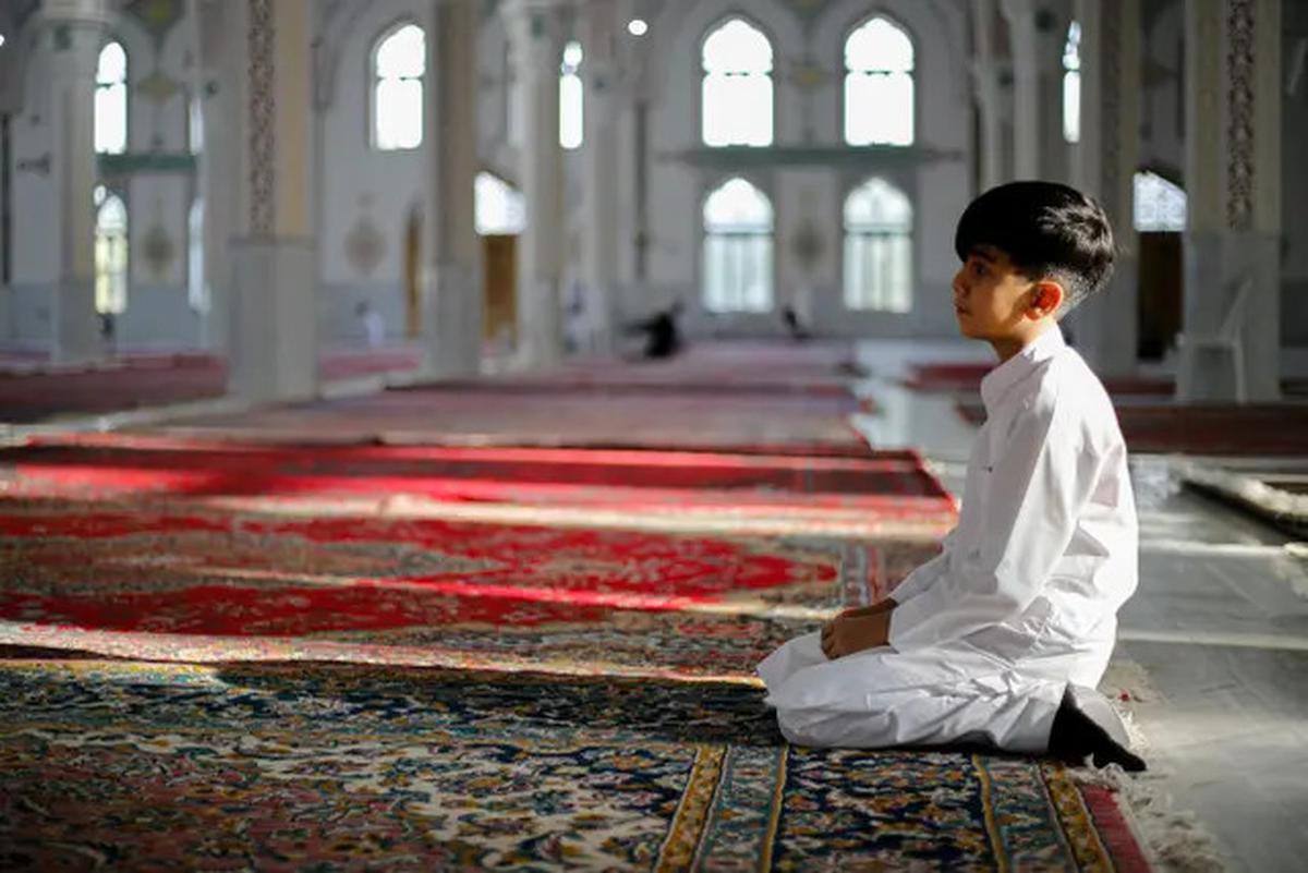 Tips Mendidik Anak Rajin Beribadah: Mulai dengan Langkah Sederhana