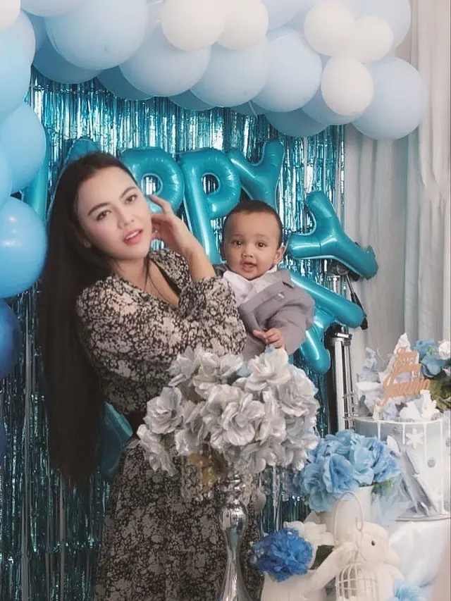 Ingin Anaknya Jadi Pesepak Bola, Ini 7 Momen Ulang Tahun Anak Ratu Rizky Nabila