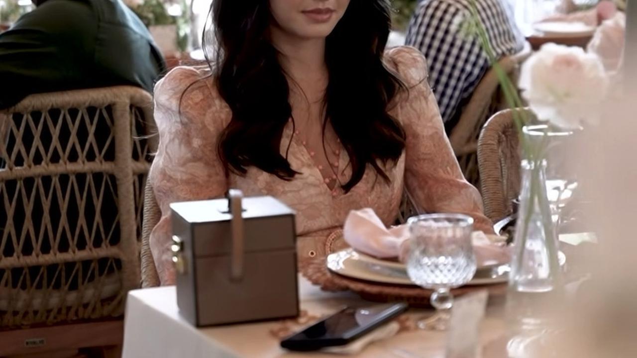 Curhatan Raline Shah