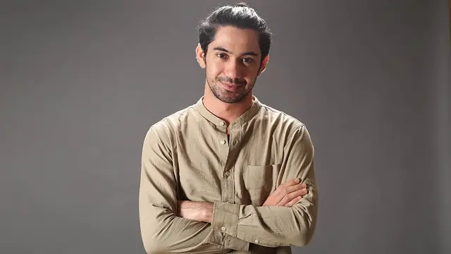 [Bintang] Reza Rahadian