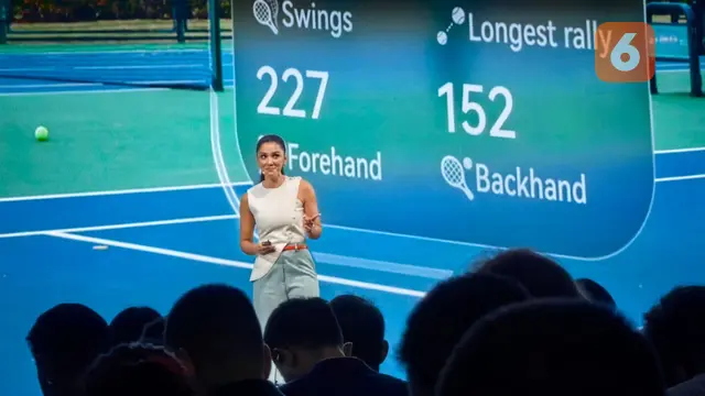 Fanny Ghassani ungkap keunggulan Huawei Watch Fit 5 Series di Queen Sirikit National Convention Center, Bangkok, Thailand. Liputan6.com/Ady Anugrahadi