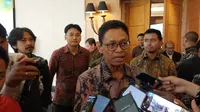 Wakil Menteri ESDM Yuliot Tanjung dalam acara Green Energy Summit 2025, di Jakarta, Selasa (23/9/2025). Yuliot menjelaskan mengenai eksepakatan antara Pertamina degan SPBU swasta soal pembelian BBM. (Liputan6.com/Arief)