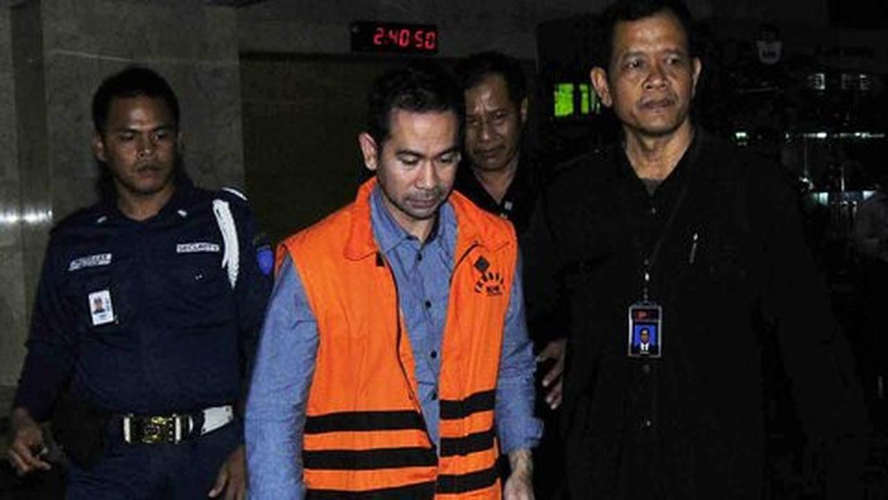 Telusuri aset suami Airin, KPK panggil tiga saksi