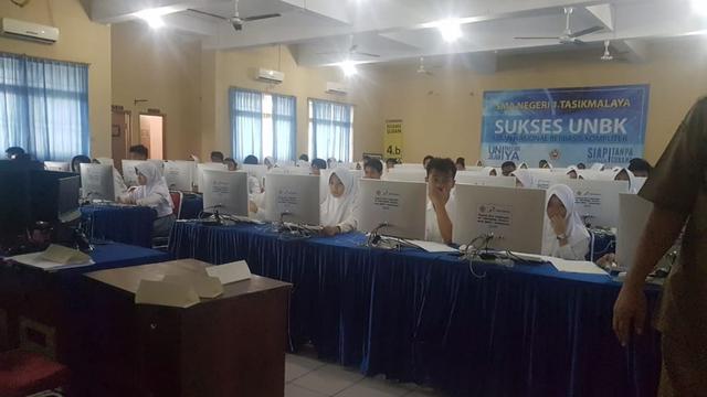 Pertamina Bantu 60 Unit Komputer, Siswa SMA 1 Tasikmalaya Siap Ikuti UNBK Serentak