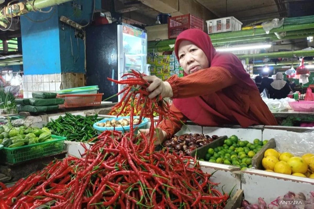 Harga Cabai Rawit di Pasar Jatinegara Merangkak Naik Jelang Ramadhan 2026