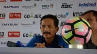 Pelatih Persib Bandung Djadjang Nurdjaman (Kukuh/Liputan6.com)