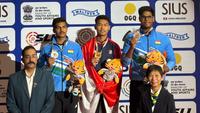 Briptu Muhamad Fawwaz Aditia Farrel, anggota Batalyon C Pelopor Satuan Brimob Polda Metro Jaya, berhasil meraih medali emas dalam ajang prestisius Asian Rifle/Pistol Championship 2026 yang diselenggarakan di New Delhi, India. (Dok. Humas Polri)