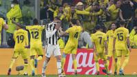 Juventus keok 0-3 dari Villarreal pada leg kedua babak 16 besar Liga Champions 2021/2022 di Allianz Stadium, Kamis (17/3/2022). Si Nyonya Tua pun tersingkir. (AP/Antonio Calani)