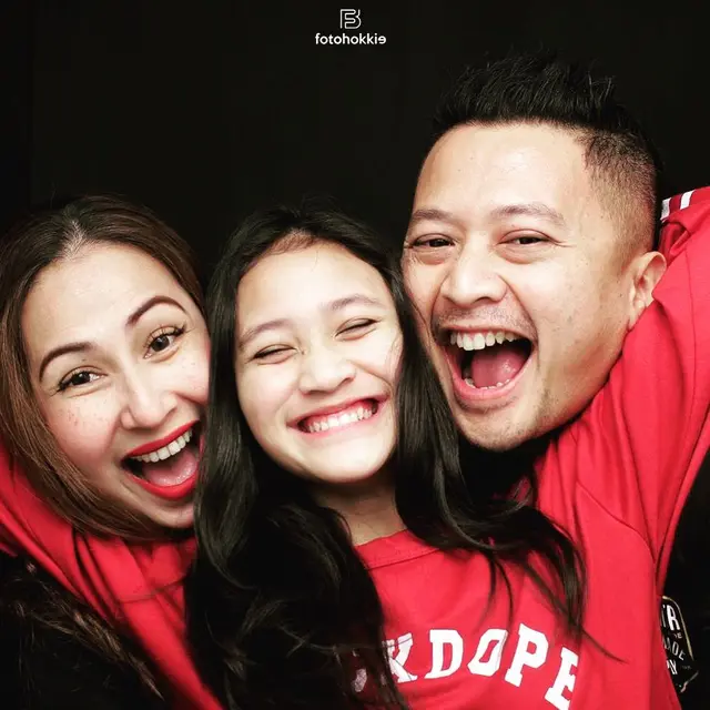 6 Momen Kebersamaan Deswita Maharani dan Anak Sambung, Penuh Kehangatan