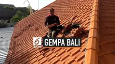 Gempa magnitudo 5,8 yang mengguncang Bali hari Selasa (16/7) rusak sejumlah bangunan. Pascagempa ratusan warga gotong royong perbaiki salah satu bangunan sekolah yang rusak.
