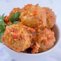 ilustrasi Bakso Balado/copyright By Aris Setya (Shutterstock)