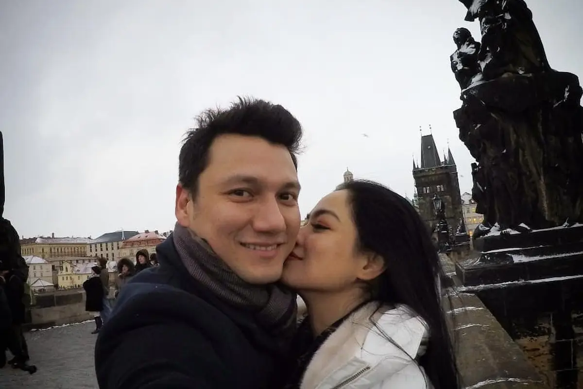 [Fimela] Titi Kamal dan Christian Sugiono