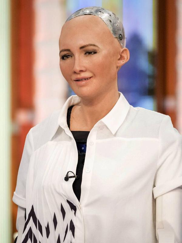 Jika mengikuti perkembangan teknologi, kamu pasti mengenal Sophia. (instagram/robot.sophia)