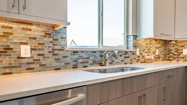 Model Ubin Backsplash Dapur