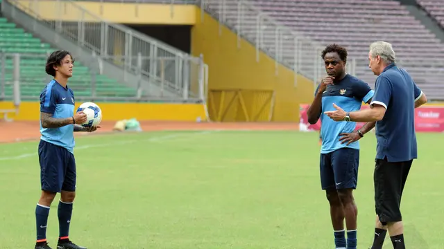Penggawa Persib dan Persipura Bergabung di Timnas Indonesia