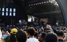 Synchronize Fest Jadi Ajang Reuni, Dua Sahabat dari Depok Luangkan Waktu Nonton Bareng