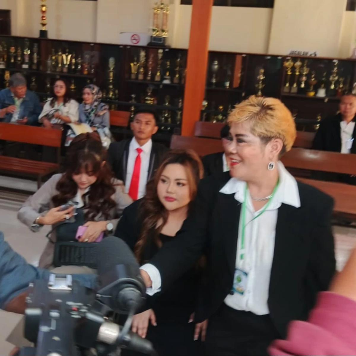 Lisa Mariana di PN Bandung