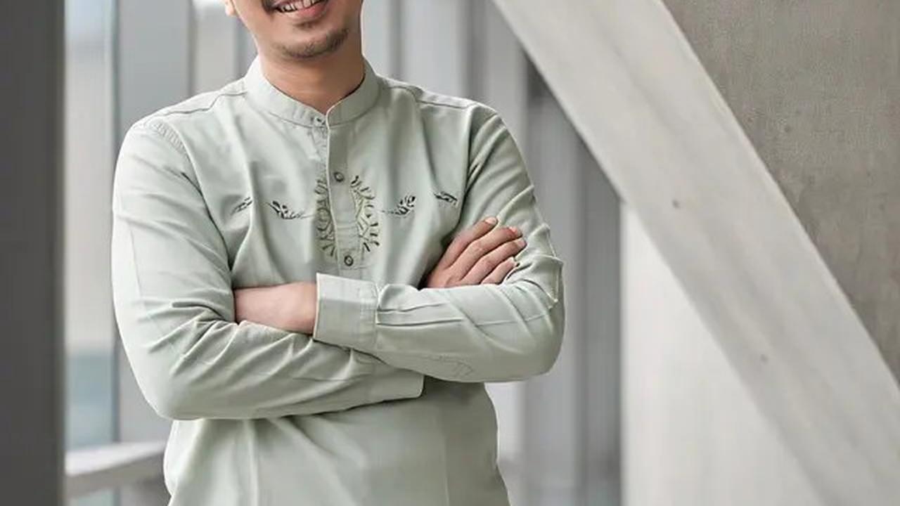 8 Model Baju Muslim Terbaru, Cocok untuk Pria dan Wanita yang Ingin Tampil Kasual