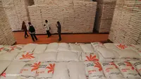 Bulog Sebar Beras Ribuan Ton untuk Hadapi Cuaca Ekstrem