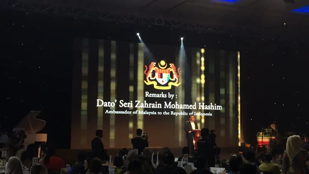 Duta Besar Malaysia untuk RI, Dato' Seri Zahrain Mohamed Hashim saat menyampaikan sambutan pada peringatan Hari Kemerdekaan negaranya yang ke-60 di Jakarta (Liputan6.com/Teddy Tri Setio Berty)