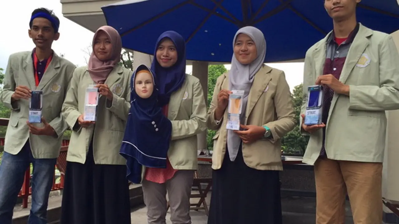 Hijab Anti Panas Karya Mahasiswa UGM Ini Dinamai "Hi-Fresh"