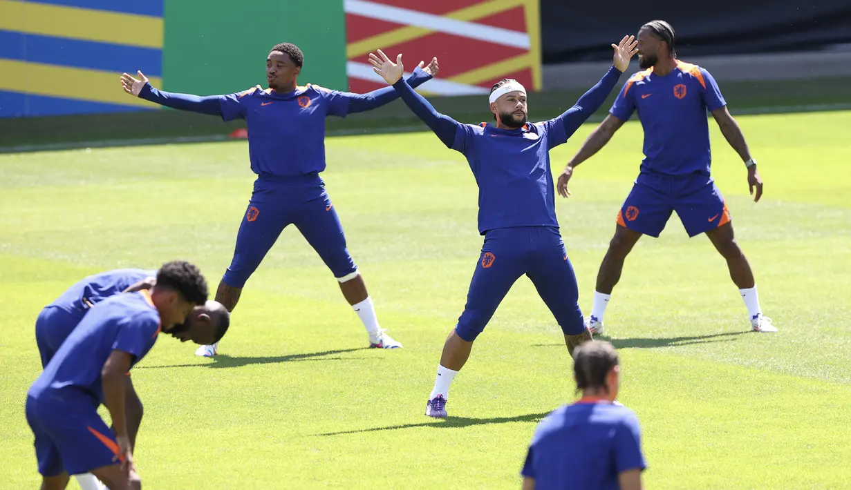 Belanda boleh lolos ke semifinal Euro 2024, namun dalam perjalannya mereka sejak fase grup tidak ringan, cukup tertatih-tatih. (Ronny HARTMANN / AFP)
