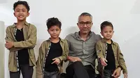Selalu Kompak, Ini 6 Potret Kebersamaan Lukman Sardi dan Ketiga Anaknya
