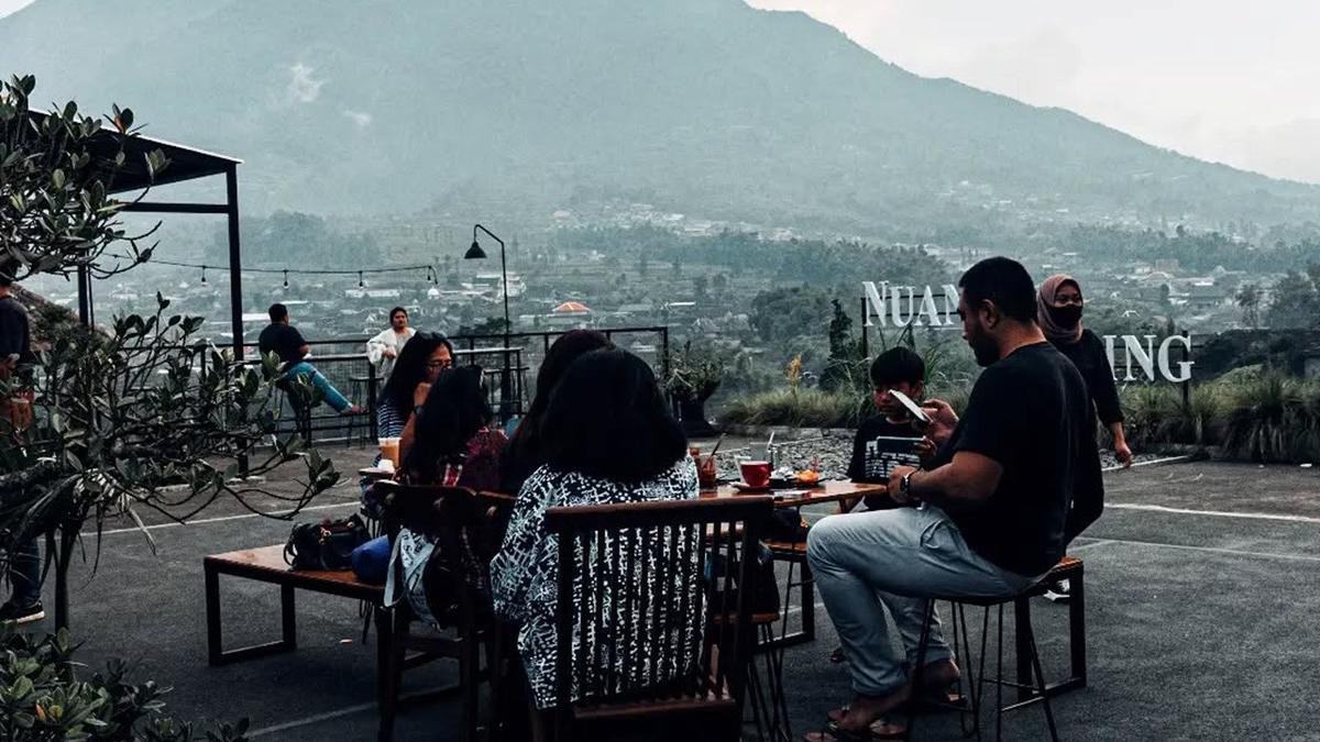 15 Rekomendasi Tempat Makan Enak dengan Pemandangan Gunung Merapi, Syahdu