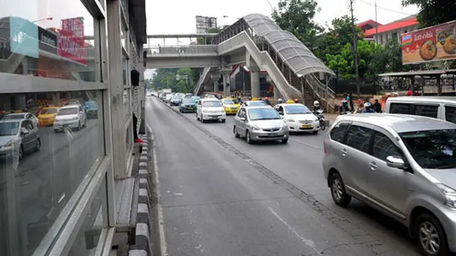 [VIDEO] Meski Denda Sudah Berlaku, Masih Banyak Penerobos Busway
